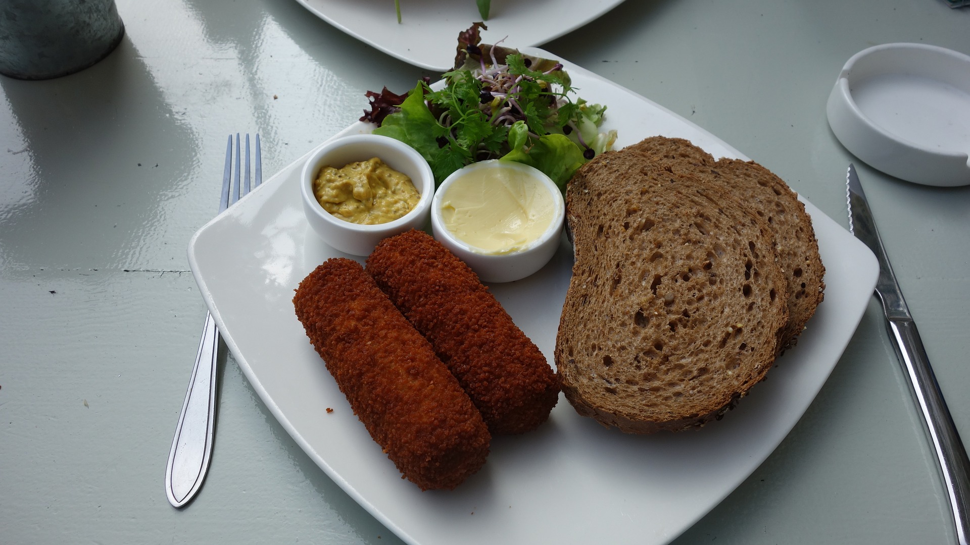 Turkey croquettes with bread