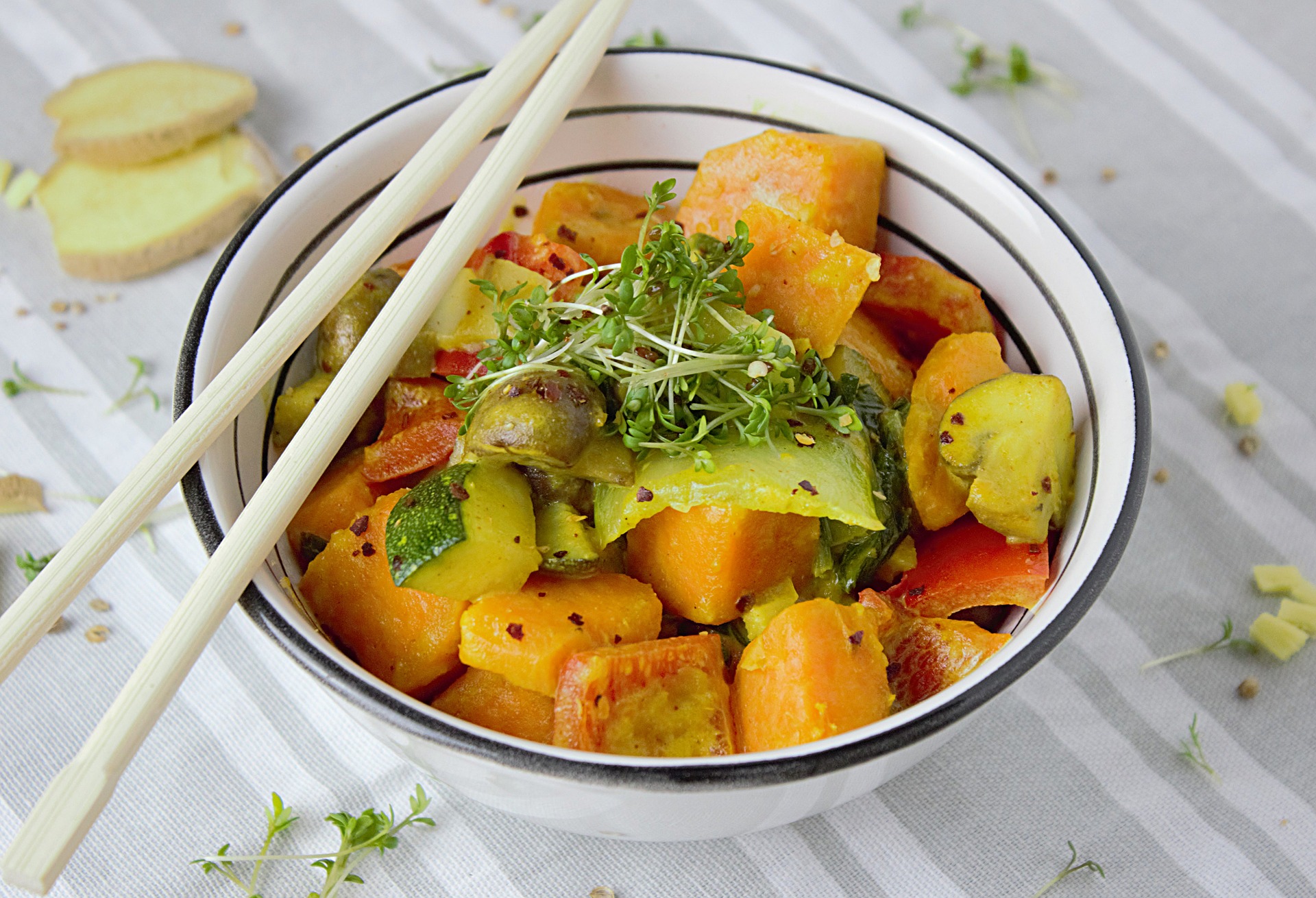 Bowl of dry-spiced vegetable curry