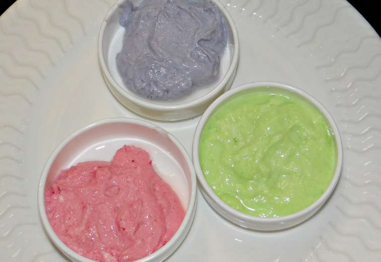 Various fruit flavoured yoghurt